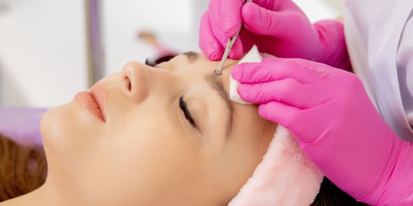 Akne ve Akne İzi Uygulamaları